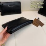 ⁦תיק קלאץ׳ BURBERRY⁩ – תמונה ⁦4⁩