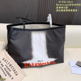 תיק BALENCIAGA