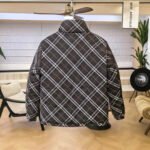 ⁦מעיל Burberry דו־צדדי לגברים⁩ – תמונה ⁦4⁩