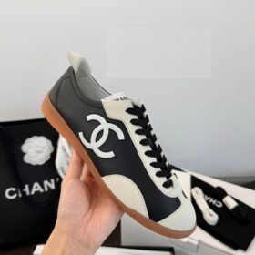 נעלי סניקרס CHANEL