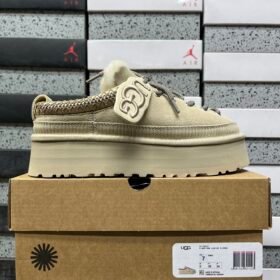 נעלי UGG heritage lace-up