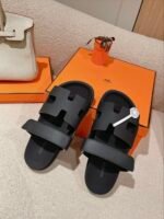 ⁦Hermes Chypre Sandals⁩ – תמונה ⁦3⁩