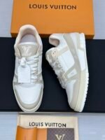 ⁦נעלי Louis Vuitton LV Trainer⁩ – תמונה ⁦2⁩