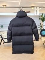 ⁦מעיל פוך MONCLER יוניסקס⁩ – תמונה ⁦3⁩