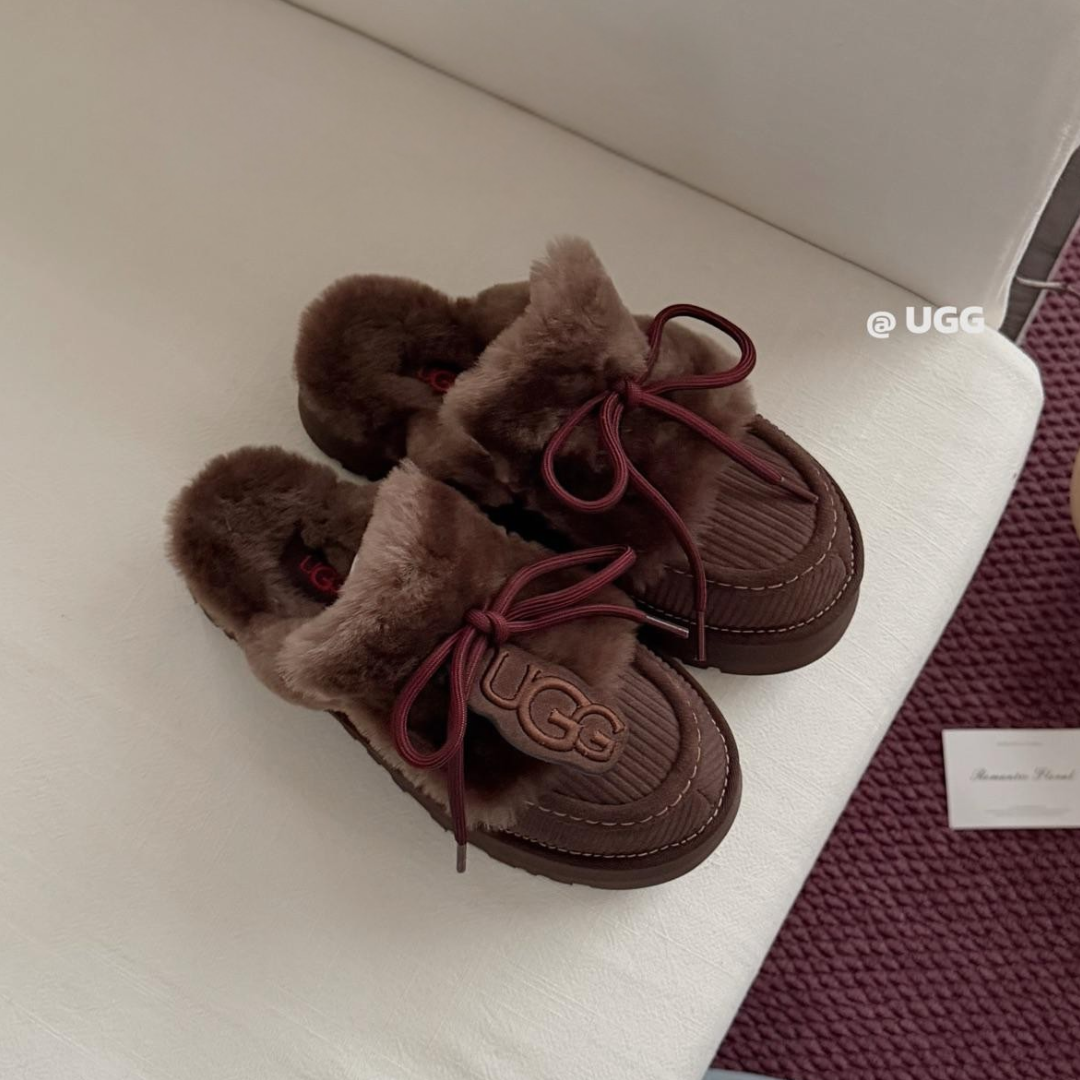 ⁦מגפי UGG Titzkoot Half Bootie⁩ – תמונה ⁦3⁩
