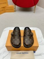 ⁦כפכפי LOUIS VUITTON⁩ – תמונה ⁦4⁩