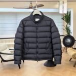 מעיל פוך Moncler Phrien Short לגברים
