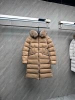 מעיל פוך ארוך Moncler לנשים