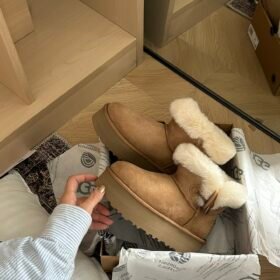 מגפי UGG Platform Short 