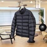 ⁦מעיל פוך Moncler Phrien Short לגברים⁩ – תמונה ⁦4⁩