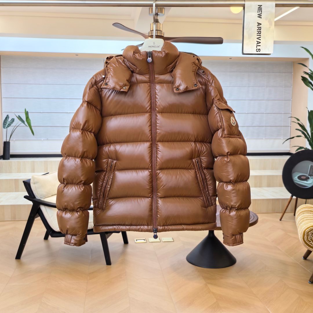 e1c0cd08 מעיל פוך Moncler Maya לגברים – תמונה 1