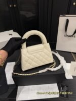 ⁦Chanel Kelly Top Handle⁩ – תמונה ⁦3⁩