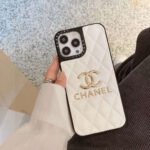 ⁦מגן לאייפון CHANEL⁩ – תמונה ⁦2⁩
