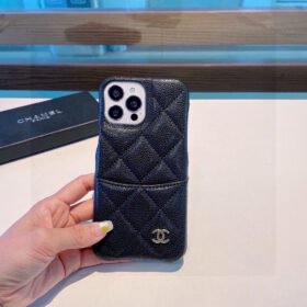 מגן לאייפון CHANEL