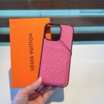 ⁦מגן לאייפון LOUIS VUITTON⁩ – תמונה ⁦2⁩