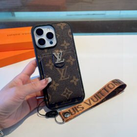 מגן לאייפון LOUIS VUITTON