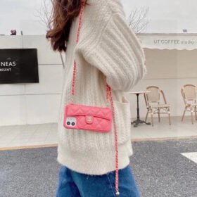 מגן לאייפון CHANEL