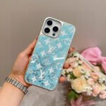 ⁦מגן לאייפון LOUIS VUITTON⁩ – תמונה ⁦2⁩
