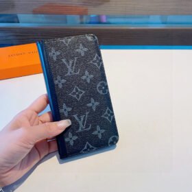 מגן לאייפון LOUIS VUITTON
