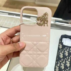 מגן לאייפון DIOR