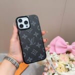 מגן לאייפון LOUIS VUITTON