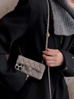 מגן לאייפון CHANEL